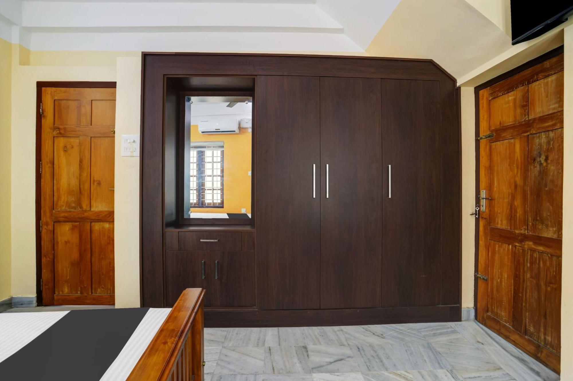 Super Hotel O Lm Residency Thiruvananthapuram Exterior photo